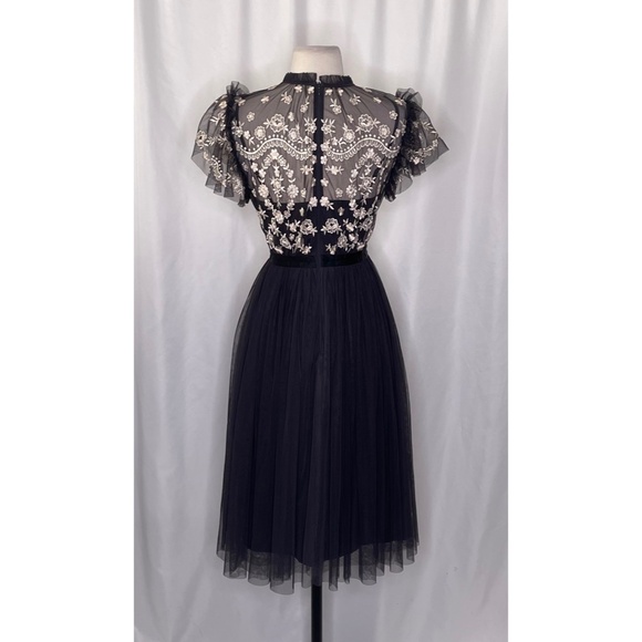 NWT!! NEEDLE & THREAD Embroidered Tulle Dress Graphite Black Ivory Floral Size 6 - Picture 10 of 16